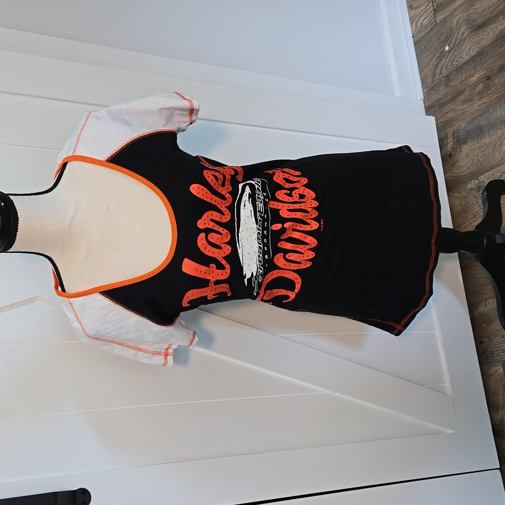 Harley Davidson Fitted Tshirt w Rhinestones